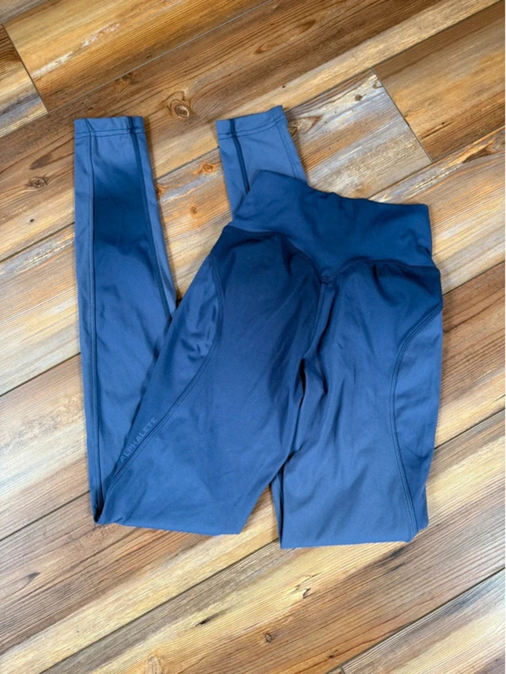 Alphalete leggings size small gradation purple